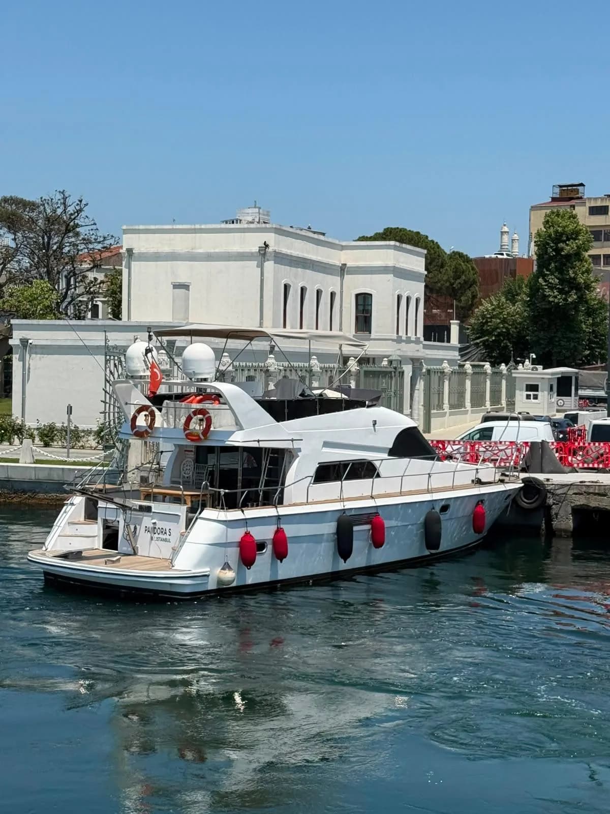 Private Sunset Yacht · 15 Guests — Up to 15 guests, private sunset charter on the Bosphorus (5)