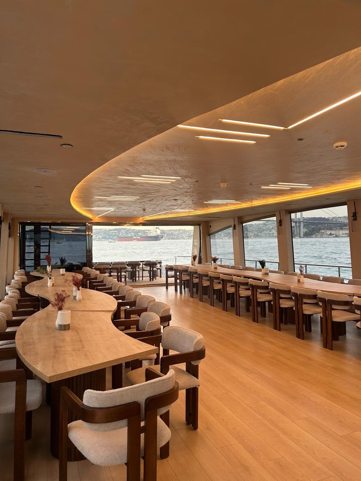 Skyline Event Yacht — Up to 90 guests, private sunset charter on the Bosphorus (7)