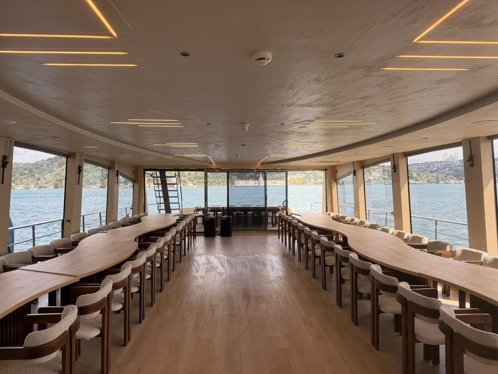 Vesper Event Yacht · 90 Guests — Bosphorus charter