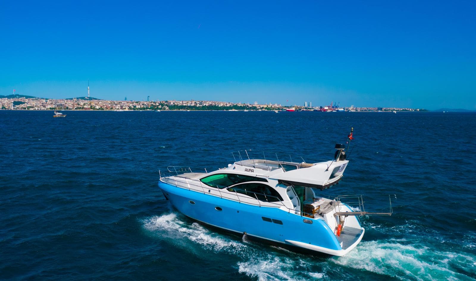 Amber Couples Yacht — Bosphorus charter photo 4