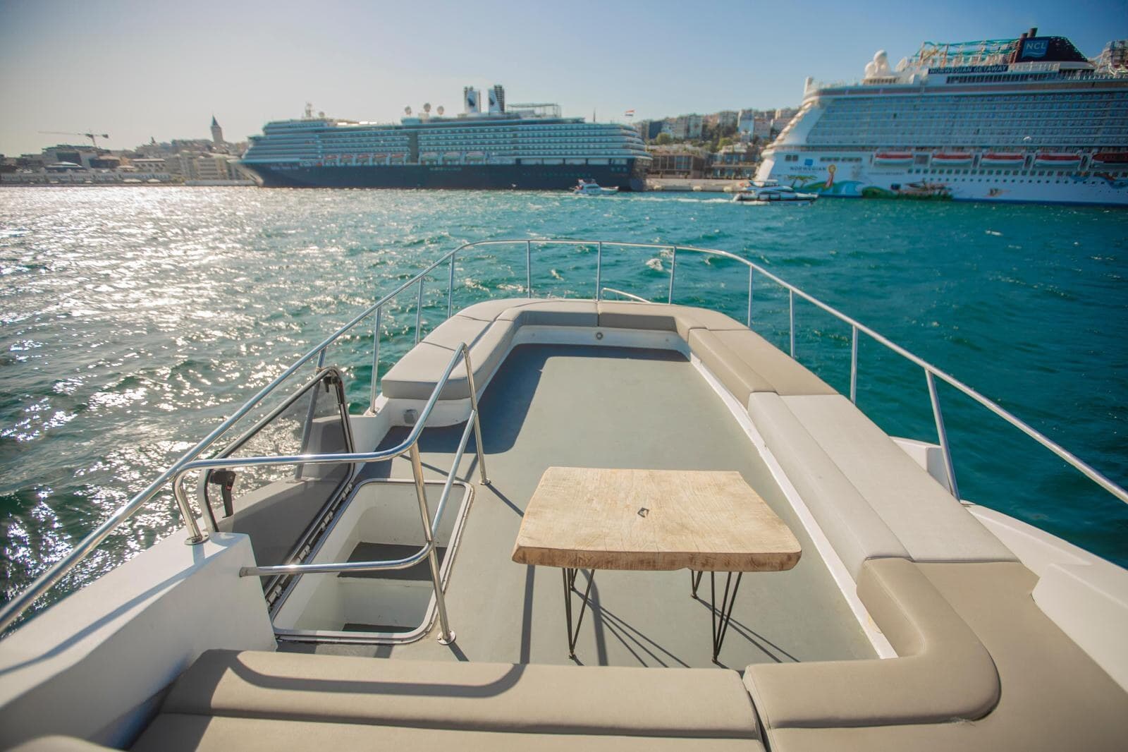 Amber Couples Yacht — Up to 12 guests, private sunset charter on the Bosphorus (7)