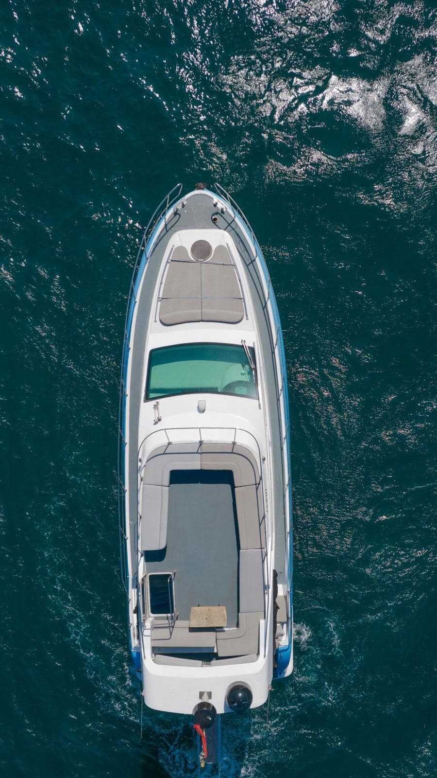 Amber Couples Yacht — Up to 12 guests, private sunset charter on the Bosphorus (5)