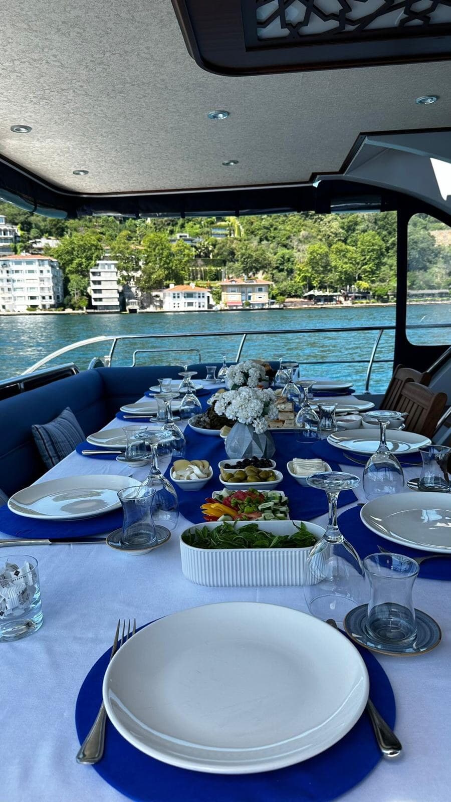 Golden Hour Group Yacht — Up to 40 guests, private sunset charter on the Bosphorus (3)